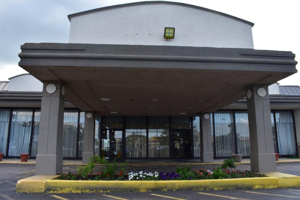 Days Inn Melrose Park/O'Hare South ภายนอก รูปภาพ