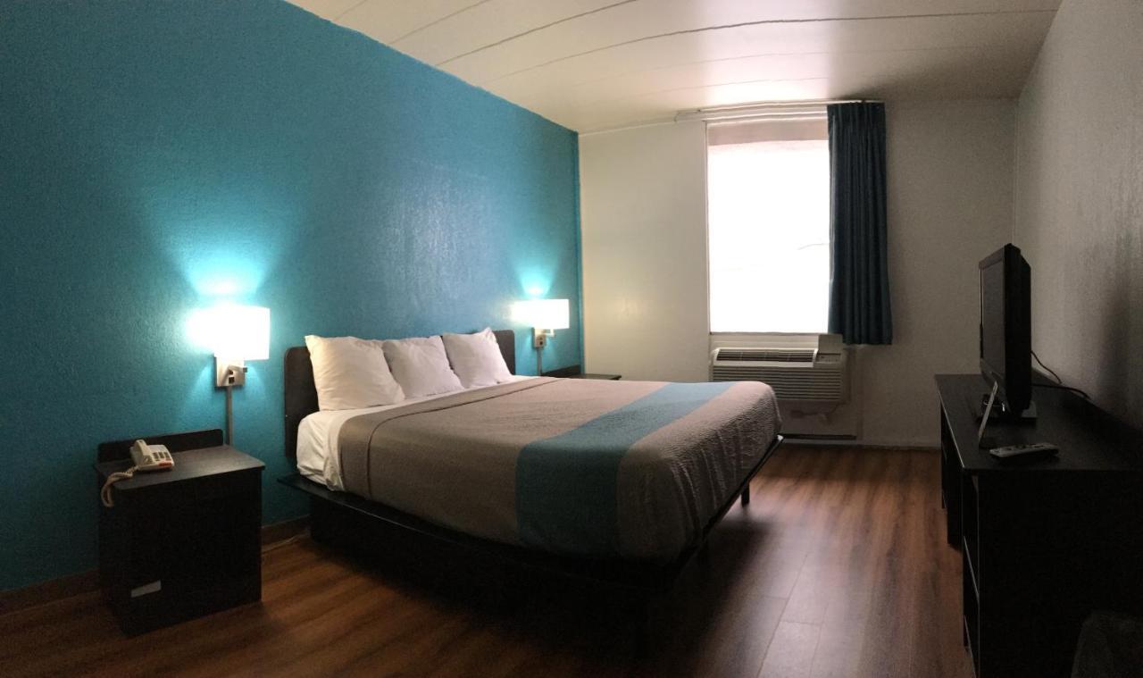 Days Inn Melrose Park/O'Hare South ภายนอก รูปภาพ